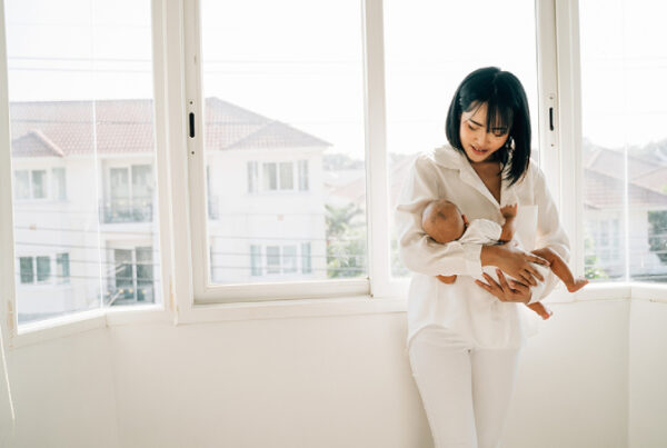 10 Chic Mum Influencers To Follow For Serious Style Inspo