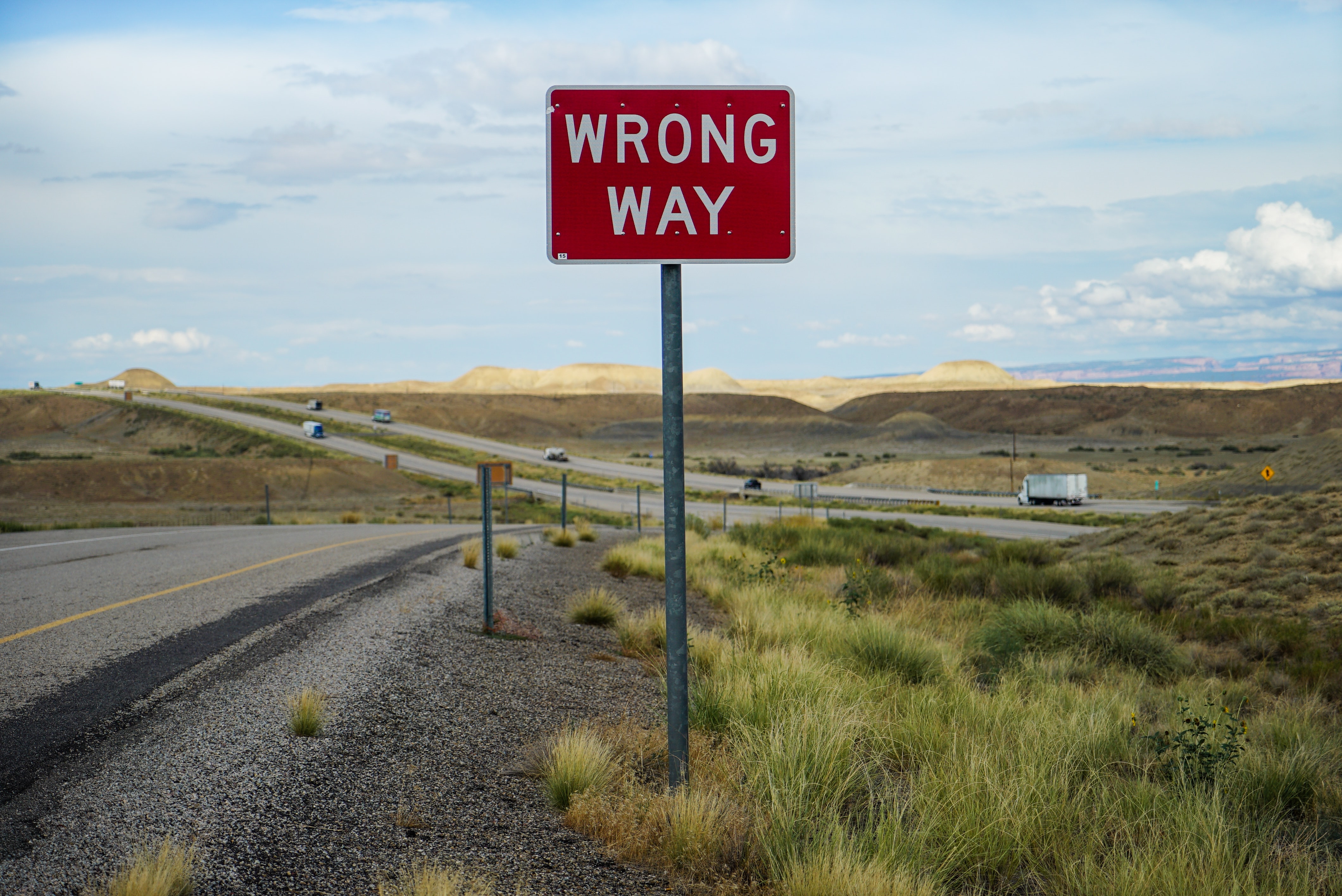 wrong way sign