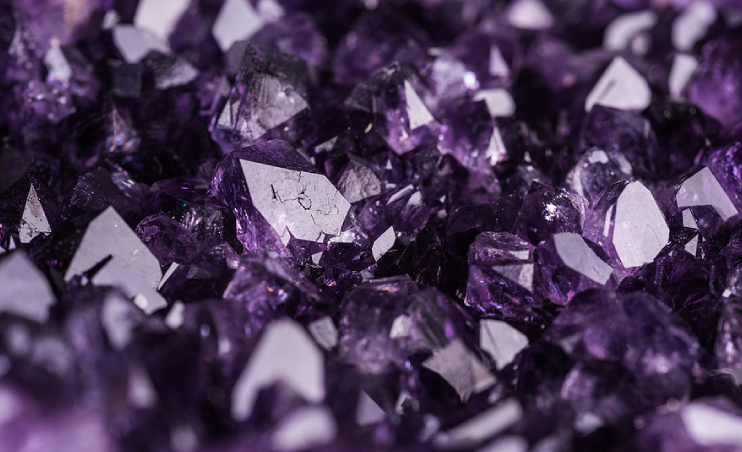 Crystal Energy 101: 7 Influencers to Transform Your Vibe
